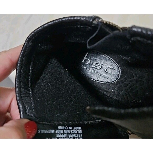 BOC Born Womens Size 9M Black Leather Dual Zip Ankle Boots Retro Look - Picture 8 of 10